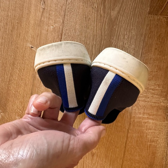 Rothys Navy Slip-On Sneakers 9.5 - Picture 2 of 8